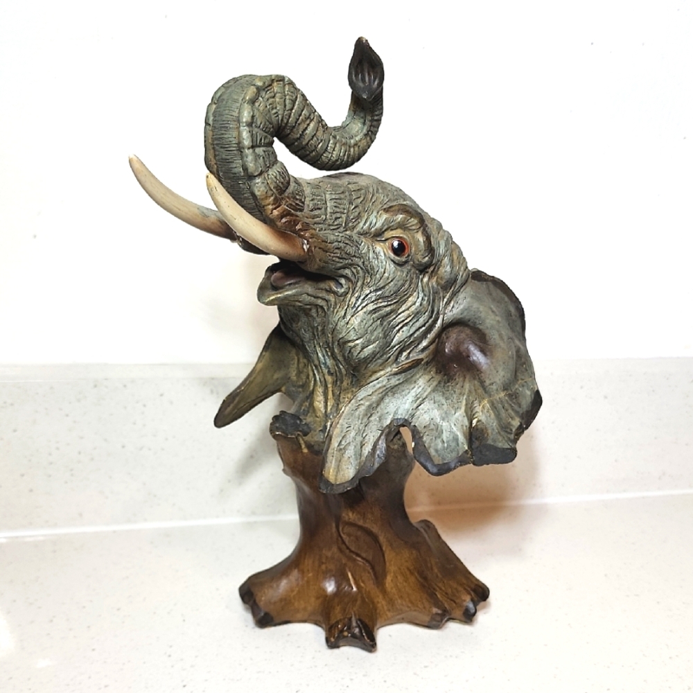 Elephant Sculpture in Gray and Brown Statue 11 Inches Tall New No Tags